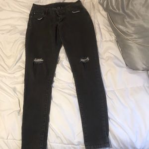 Super cute charcoal denim jeans!